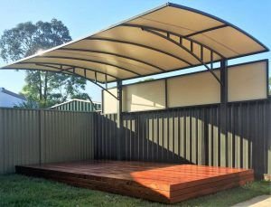 cantilever-shade-structure