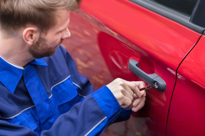 expert auto lockout service in Lehigh Acres FL